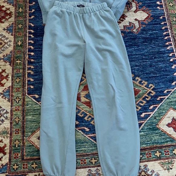 💚🖤 BRANDY ROSA SWEATPANTS🖤💚 - Picture 2 of 4